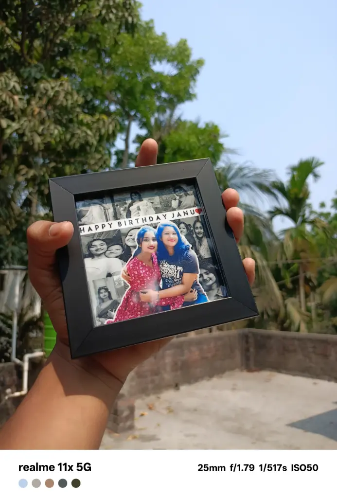 4*4 black border frame