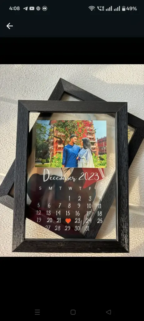 Transparent photo frame